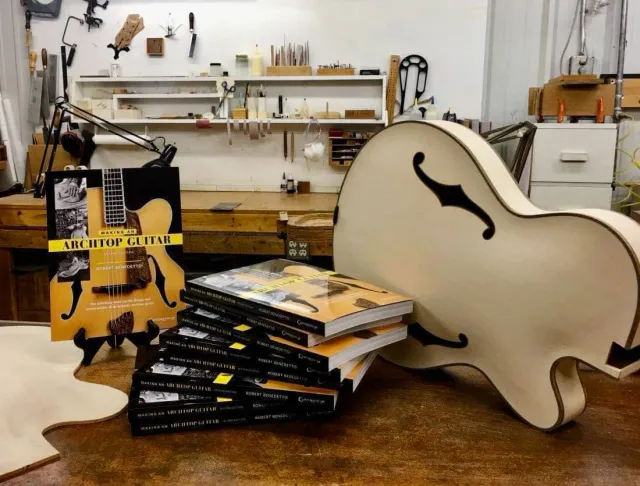 Benedetto Making an Archtop Guitar livre 2e édition dédicacé