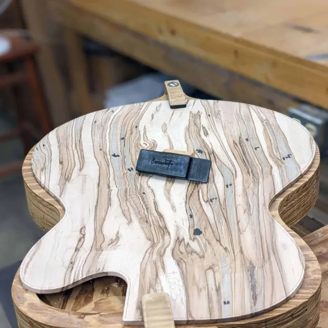 Benedetto S-7 micro guitare